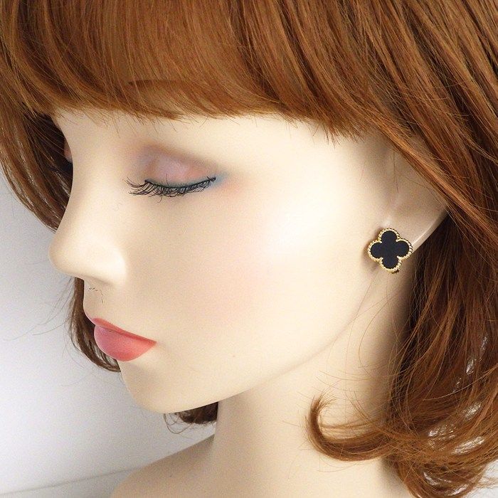 Van Cleef & Arpels Earrings Vintage Alhambra Onyx 18K Yellow Gold — view 5
