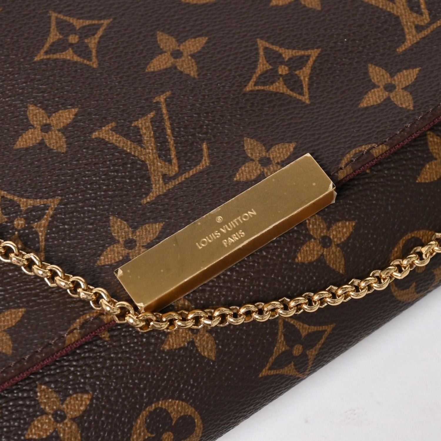 Louis Vuitton Favorite MM 2-Way Shoulder Bag Monogram Brown — view 8