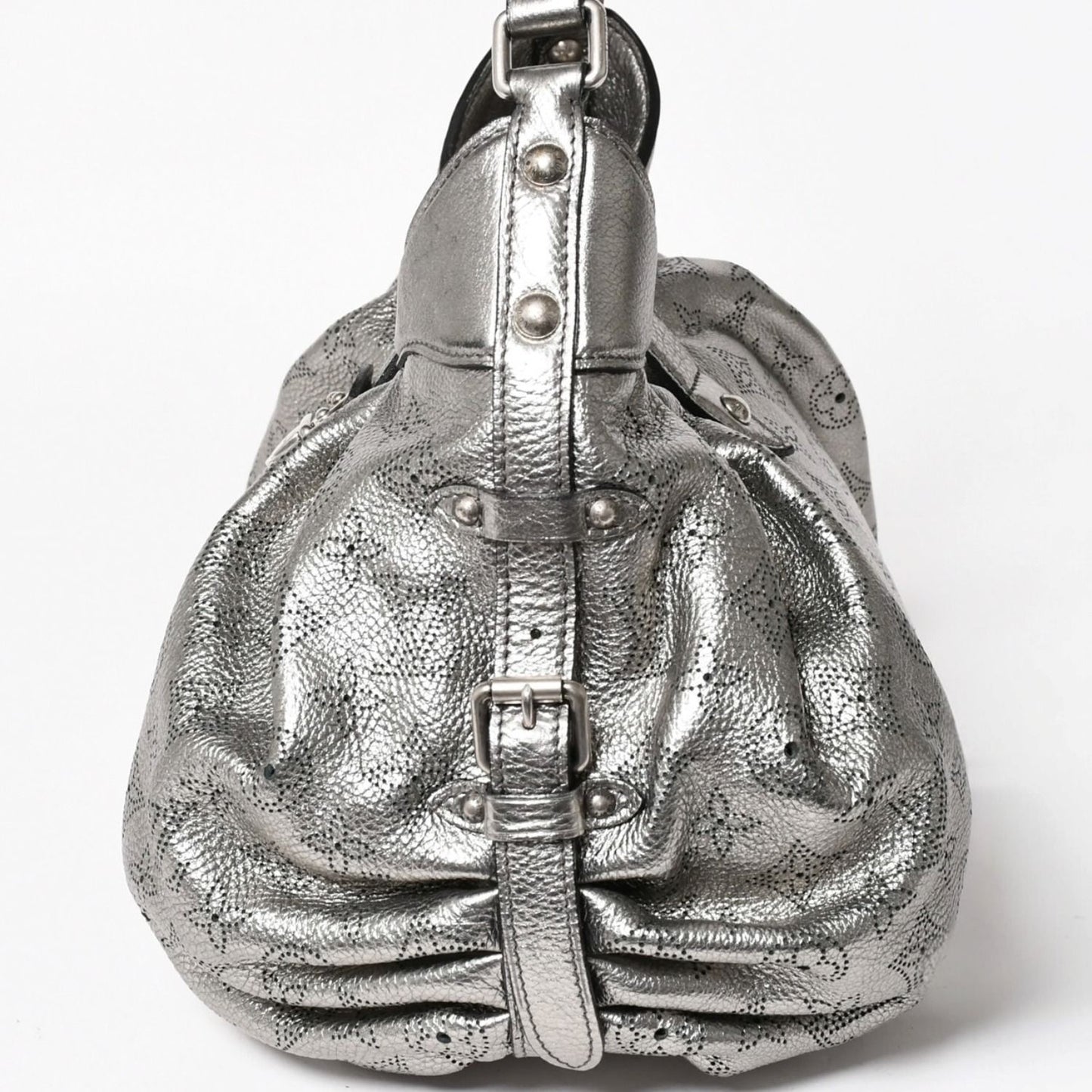 Louis Vuitton Mahina XS Shoulder Bag Argent Metallic Silver — view 4