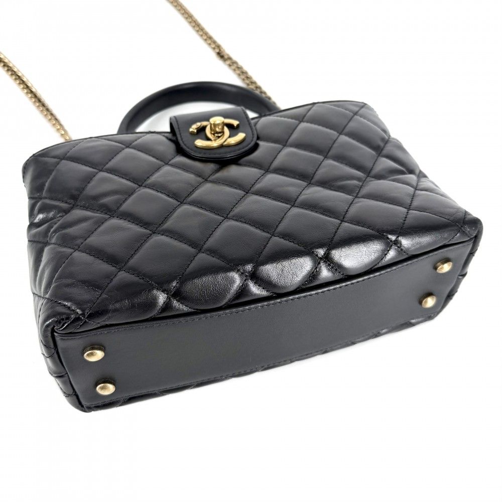Chanel 2-Way Quilted Turnlock Shoulder Bag Crossbody CC Logo Leather Black — view 3