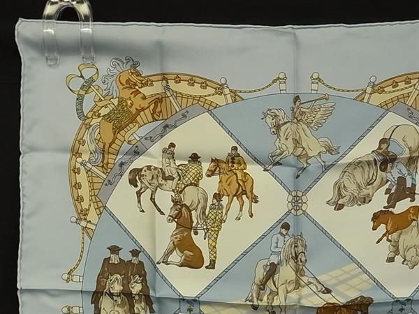 Hermes Musee Vivant du Cheval Chantilly Carre 45 Petit Gavroche Silk Scarf — view 2