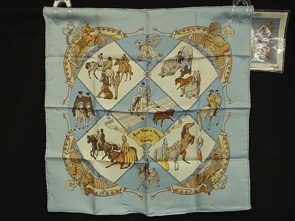 Hermes Musee Vivant du Cheval Chantilly Carre 45 Petit Gavroche Silk Scarf