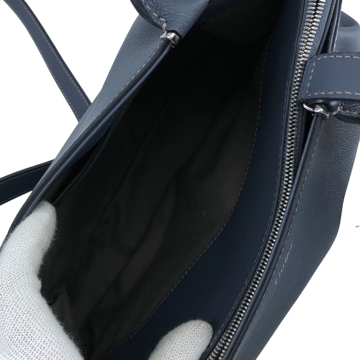 Cartier C de Cartier 2-Way Leather Handbag Navy — view 6