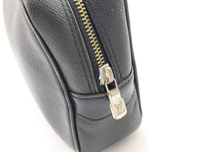 Louis Vuitton Second Bag Karga Ardoise Taiga Silver — view 4