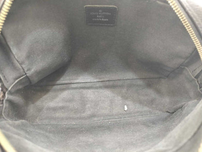 Louis Vuitton Second Bag Karga Ardoise Taiga Silver — view 8