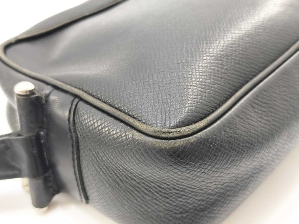 Louis Vuitton Second Bag Karga Ardoise Taiga Silver — view 5
