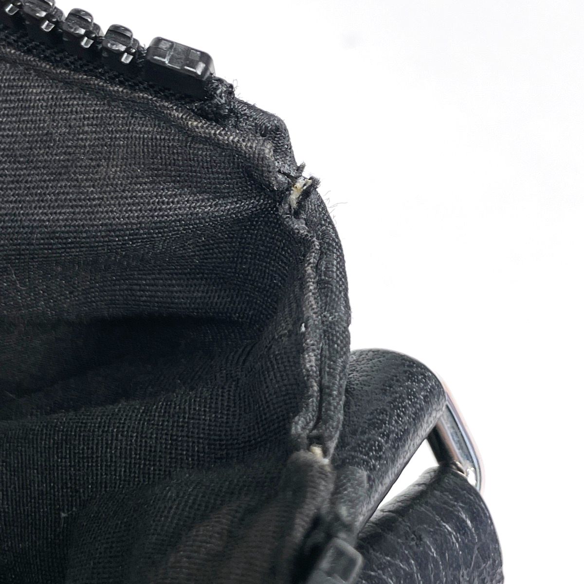 Gucci Shoulder Bag GG Pattern Nylon Black — view 5