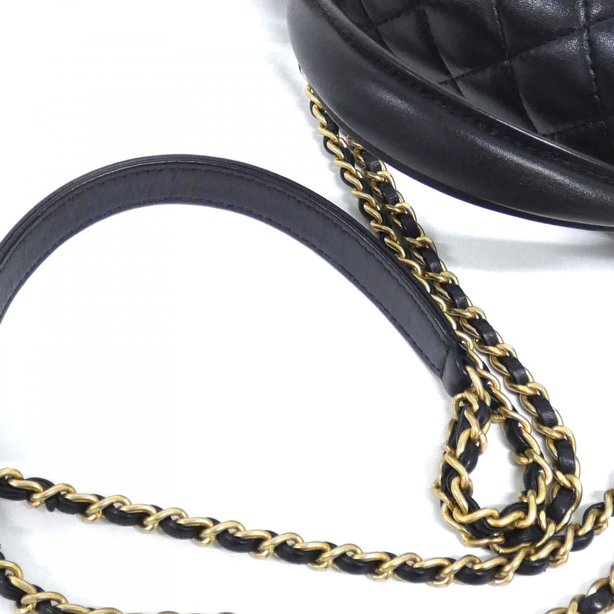 Chanel Bag Handbag Black — view 4