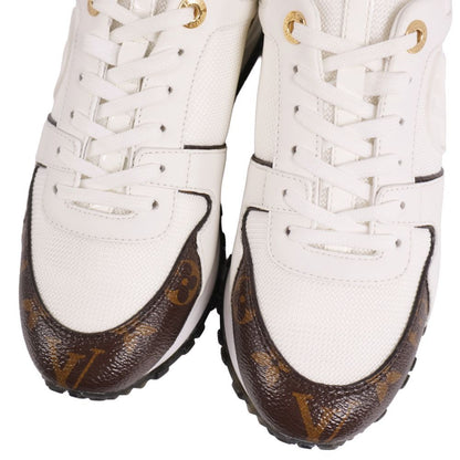 Louis Vuitton Sneakers Run Away — view 3