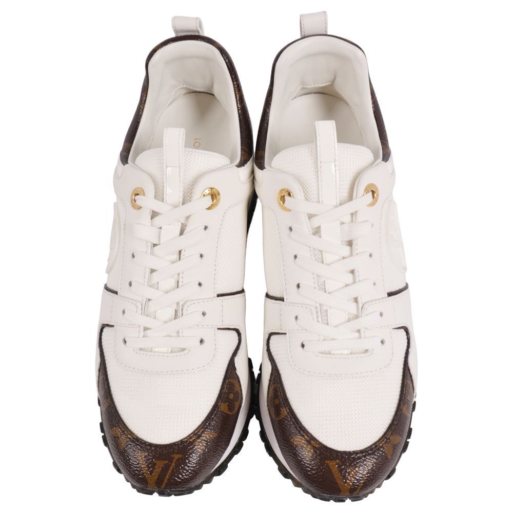 Louis Vuitton Sneakers Run Away — view 4