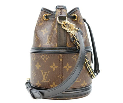 Louis Vuitton Monogram Kanoe 2-Way Shoulder Bag — view 4
