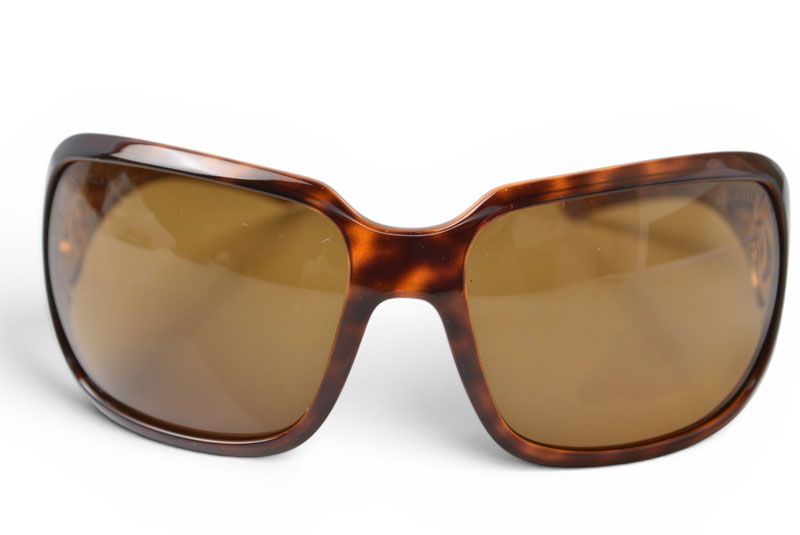 Chanel Sunglasses Eyewear Coco CC Motif Tortoiseshell Brown Gradient — view 2