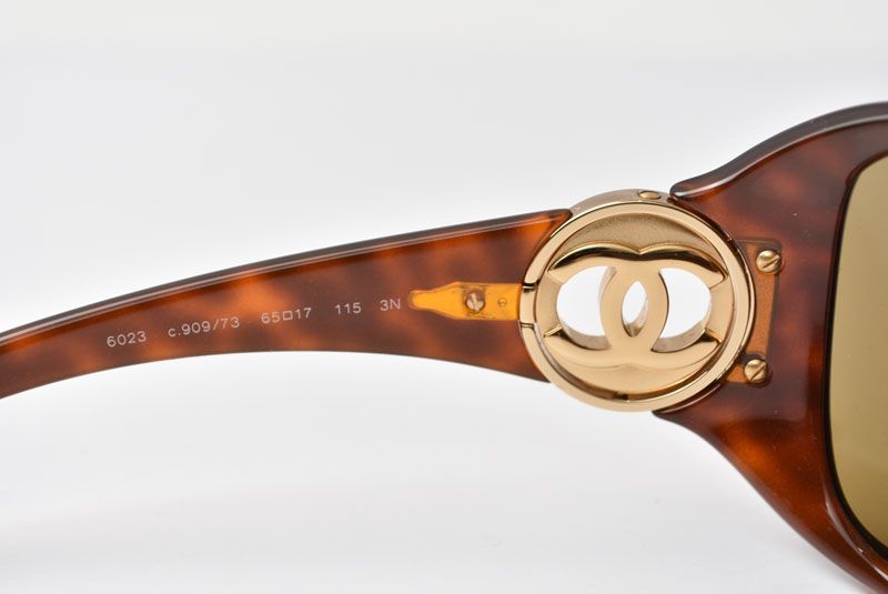 Chanel Sunglasses Eyewear Coco CC Motif Tortoiseshell Brown Gradient — view 5
