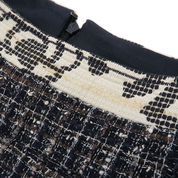 Chanel 06P Skirt Navy — view 2