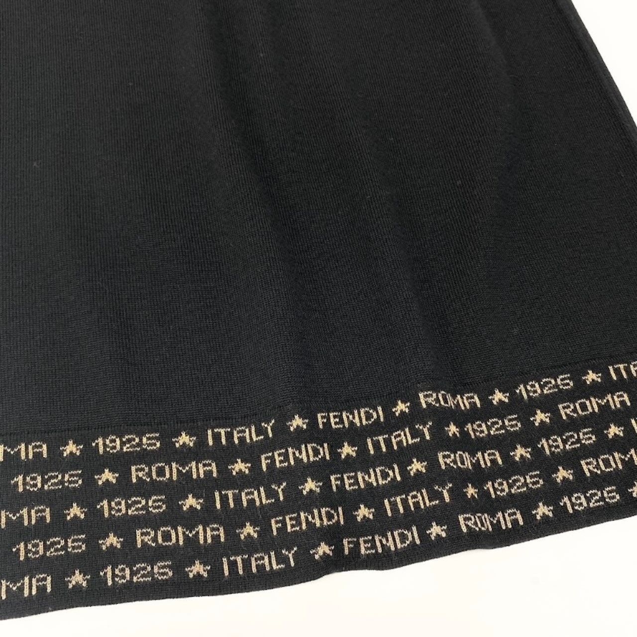Fendi Logo Print Knit Skirt Knee Length Wool — view 5