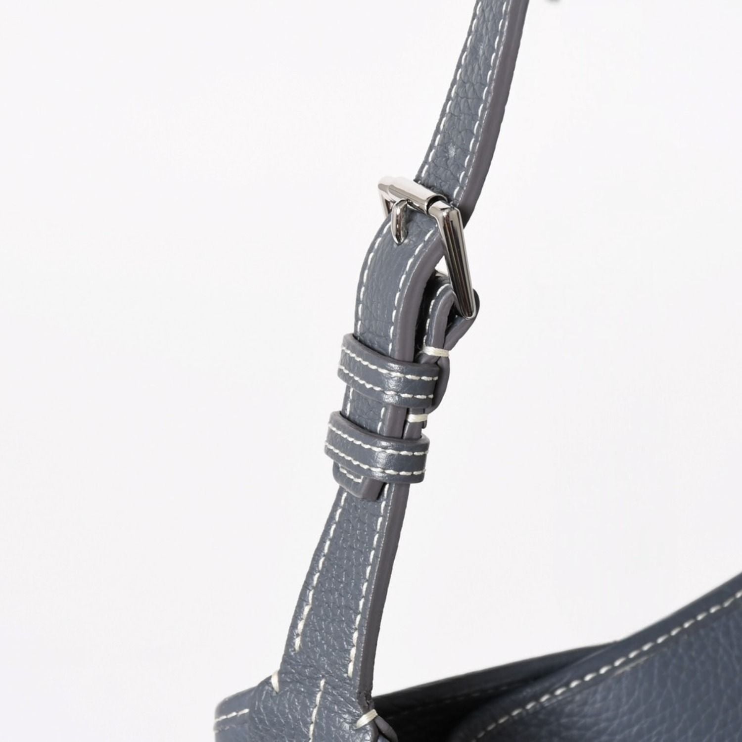 Goyard Grenadine Messenger Bag Leather Gray Silver — view 4