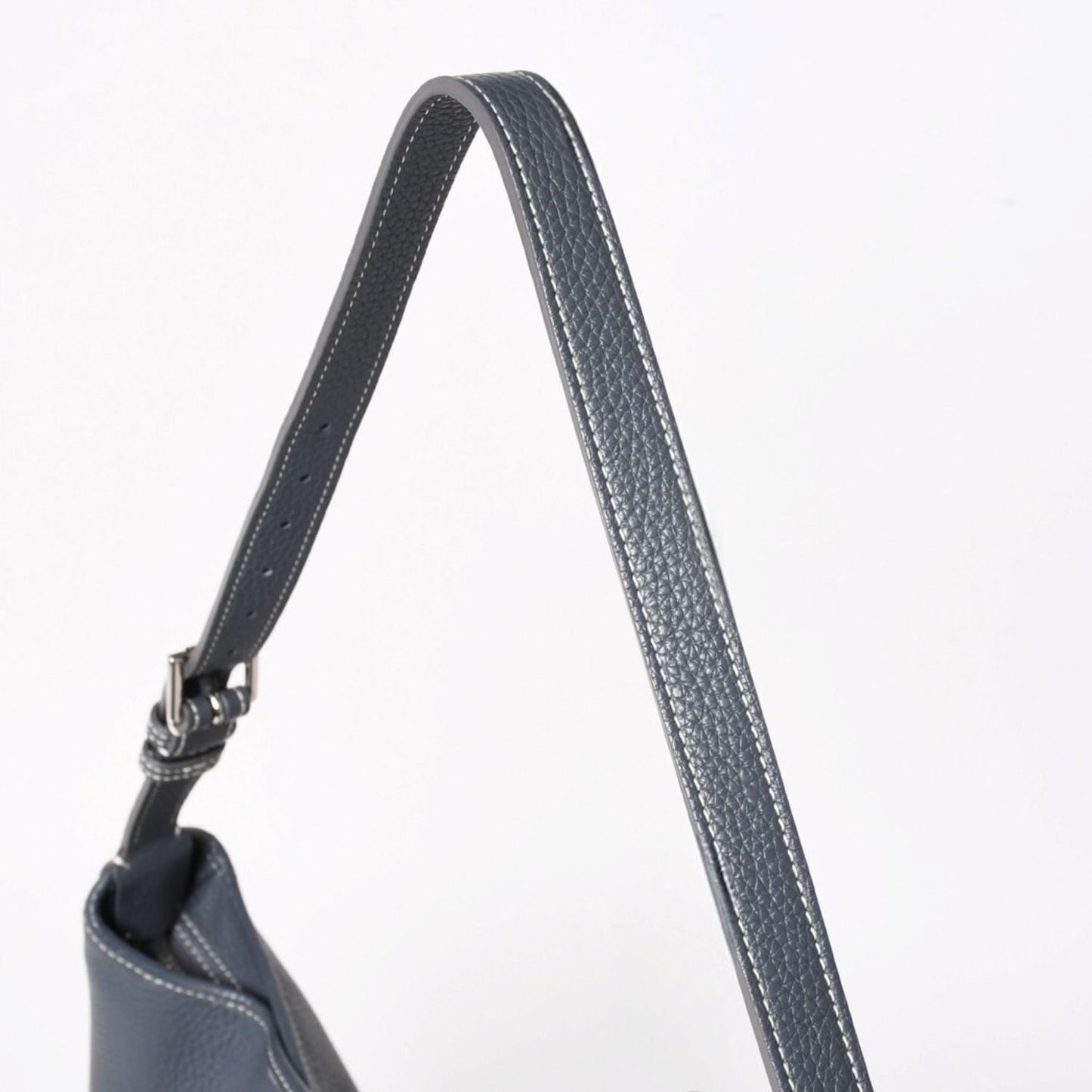 Goyard Grenadine Messenger Bag Leather Gray Silver — view 7