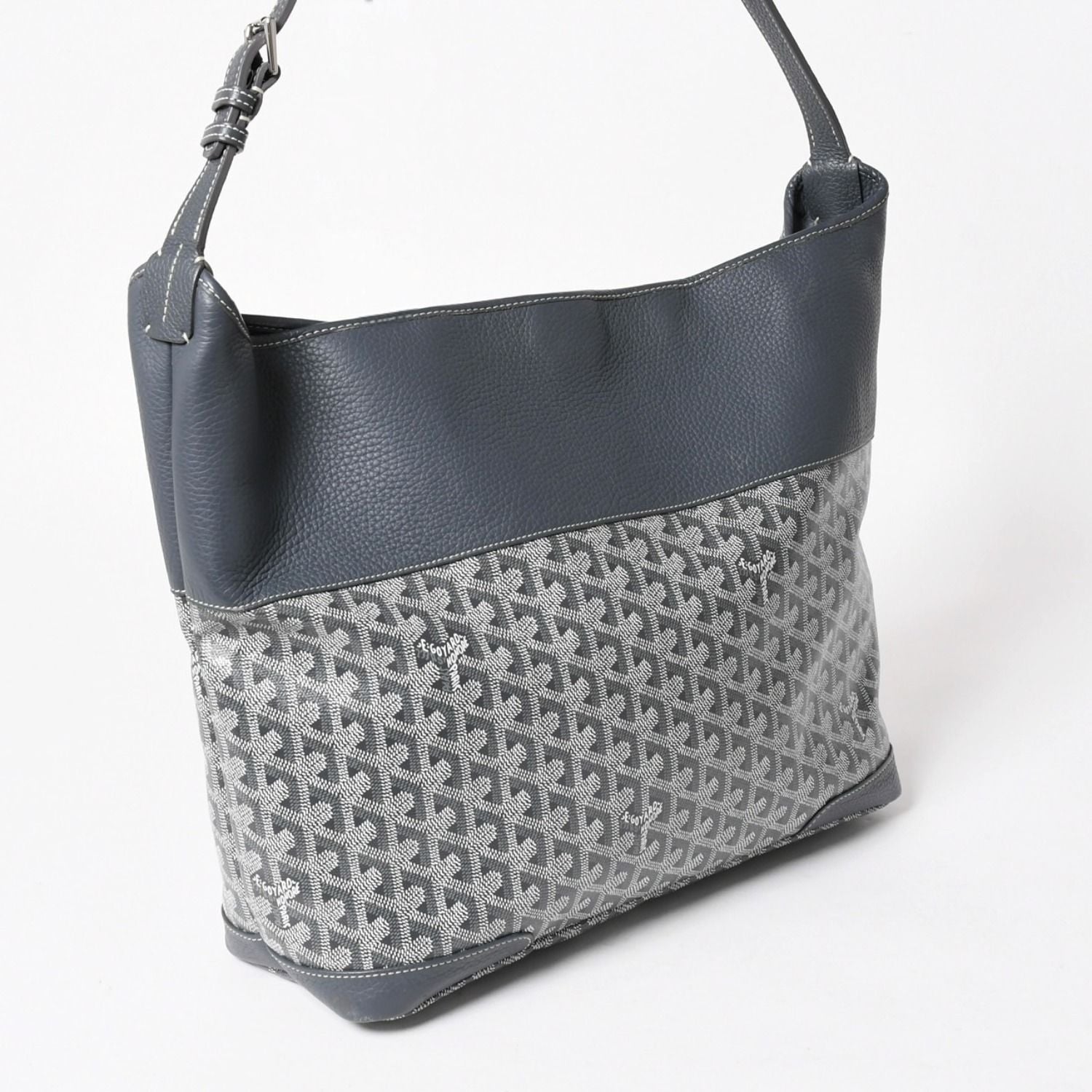 Goyard Grenadine Messenger Bag Leather Gray Silver — view 3