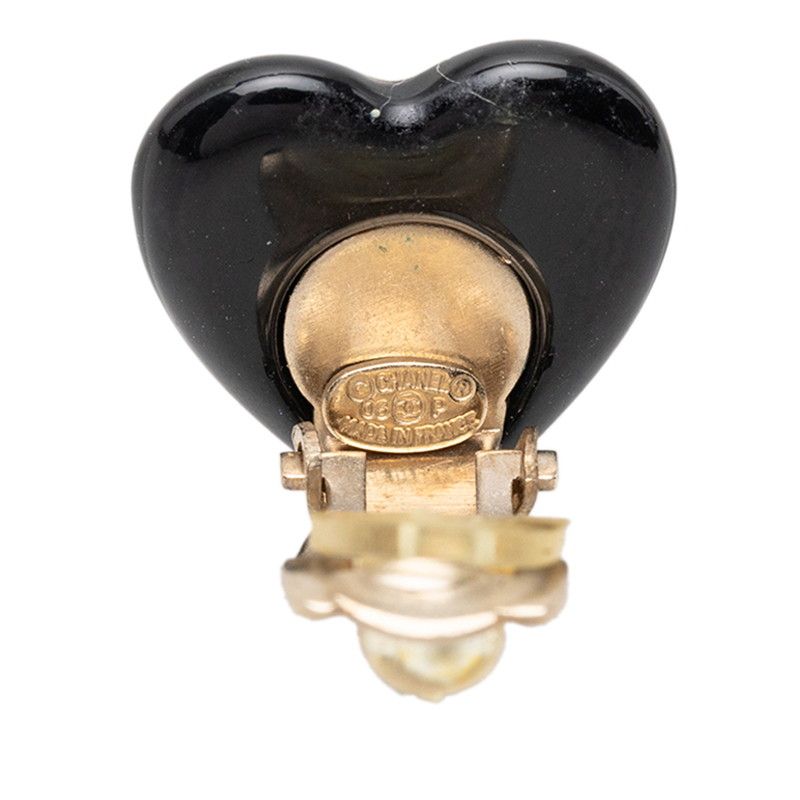 Chanel 06P CC Logo Heart Motif Earrings Gold Beige Black Plated Faux Pearl — view 3