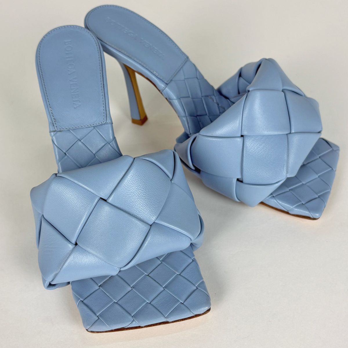 Bottega Veneta Shoes Lido Intrecciato Sandals Leather Blue — view 7