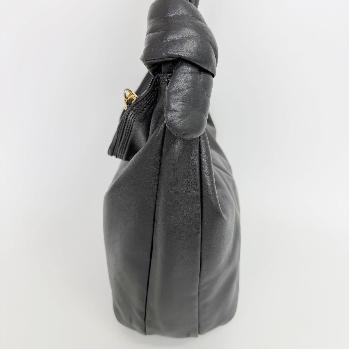 Loewe Nappa Aire Knot Handle Shoulder Bag Leather Black Gold Vintage — view 7