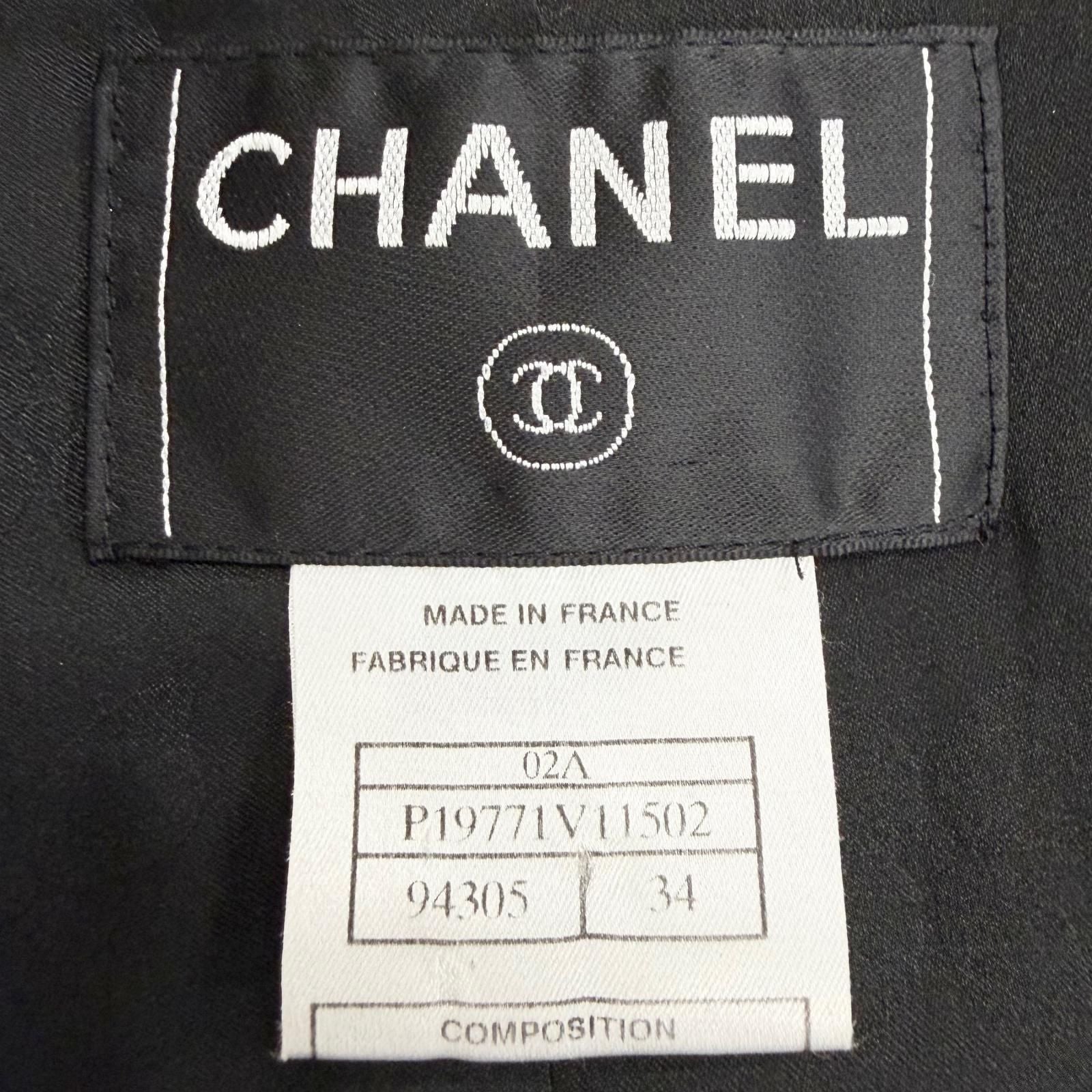 Chanel Vintage Wool CC Logo Tuck Button Peak Lapel Jacket Black 34 — view 8