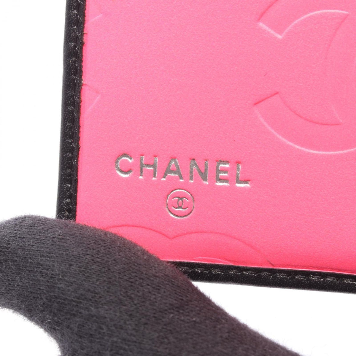 Chanel Hook Wallet Cambon Line Black Patent Leather Patent — view 5