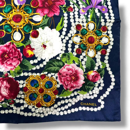 Chanel Scarf Cruise Silk Flower & Pearl Logo Black — view 5