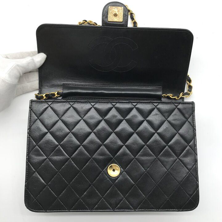 Chanel CC Logo Quilted Push Lock Lambskin Chain Shoulder Bag Black — view 7