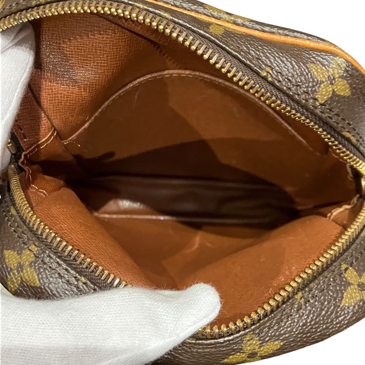 Louis Vuitton Danube Monogram Shoulder Bag Canvas — view 5