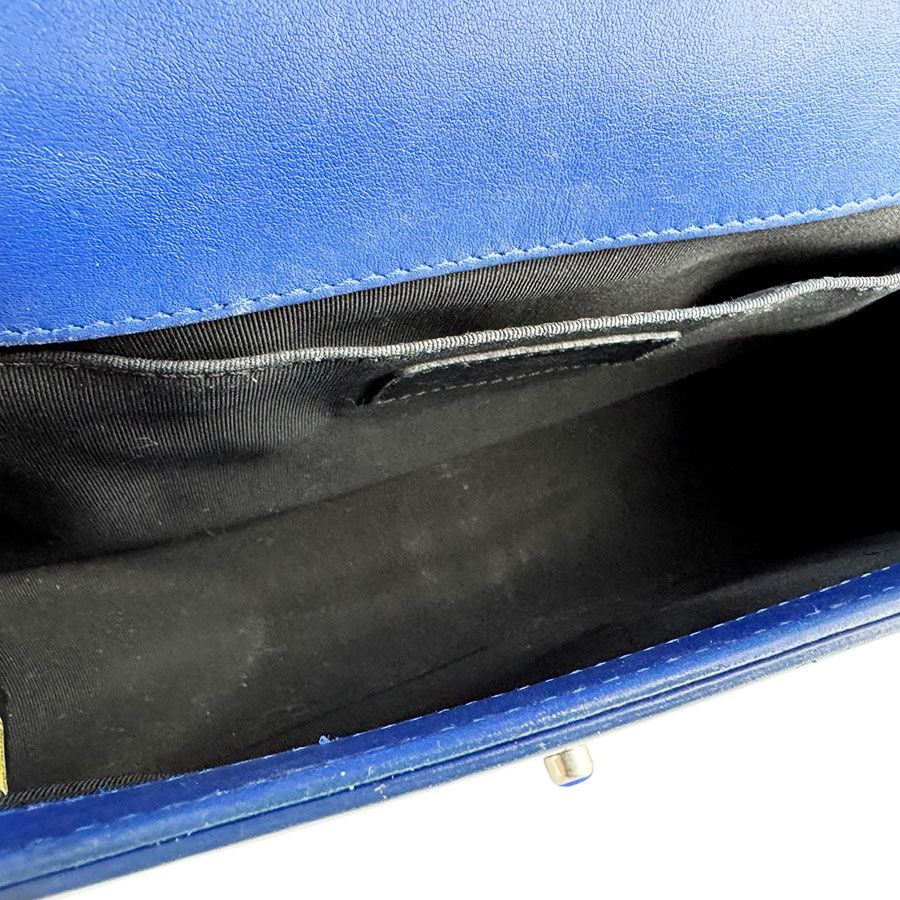 Chanel Shoulder Bag — view 5