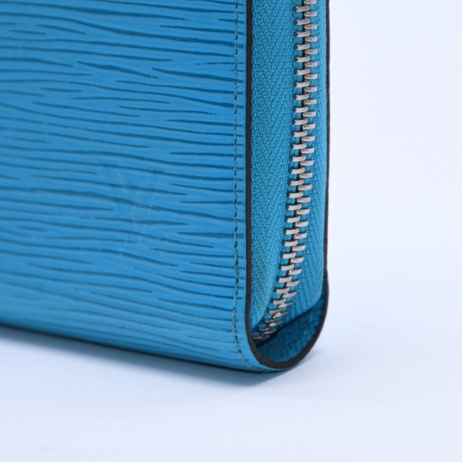 Louis Vuitton Zippy Wallet Epi Leather Silver Turquoise Blue — view 6
