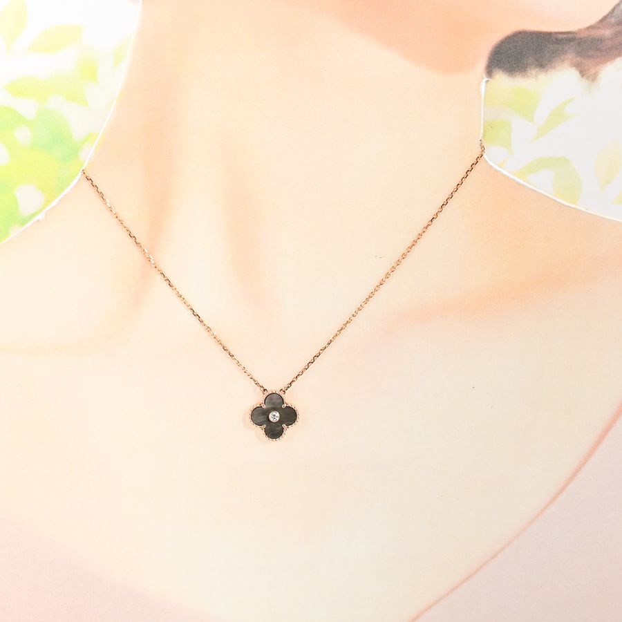 Van Cleef & Arpels Necklace Vintage Alhambra — view 7