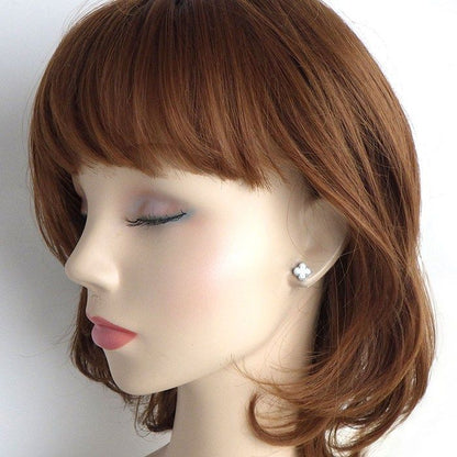 Van Cleef & Arpels Earrings Sweet Alhambra White Shell 18K White Gold — view 6