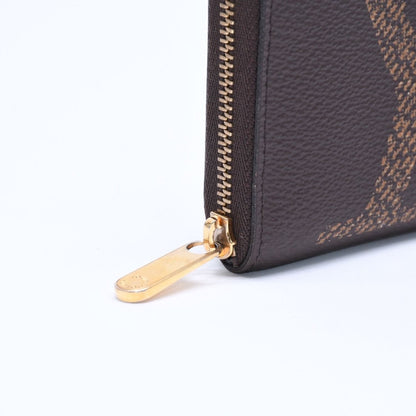 Louis Vuitton Zippy Coin Purse Monogram Giant Brown — view 8