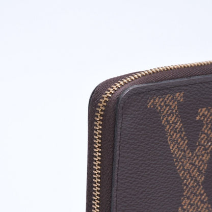 Louis Vuitton Zippy Coin Purse Monogram Giant Brown — view 7