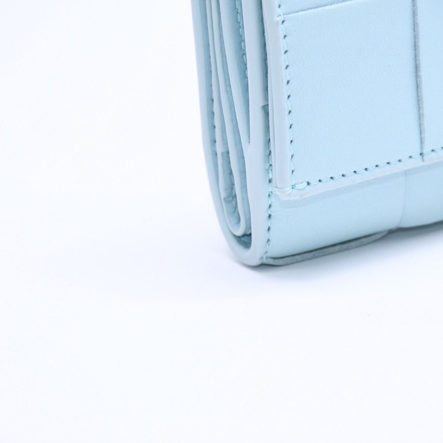 Bottega Veneta Trifold Wallet Maxi Intrecciato Cassette Compact Light Blue — view 8
