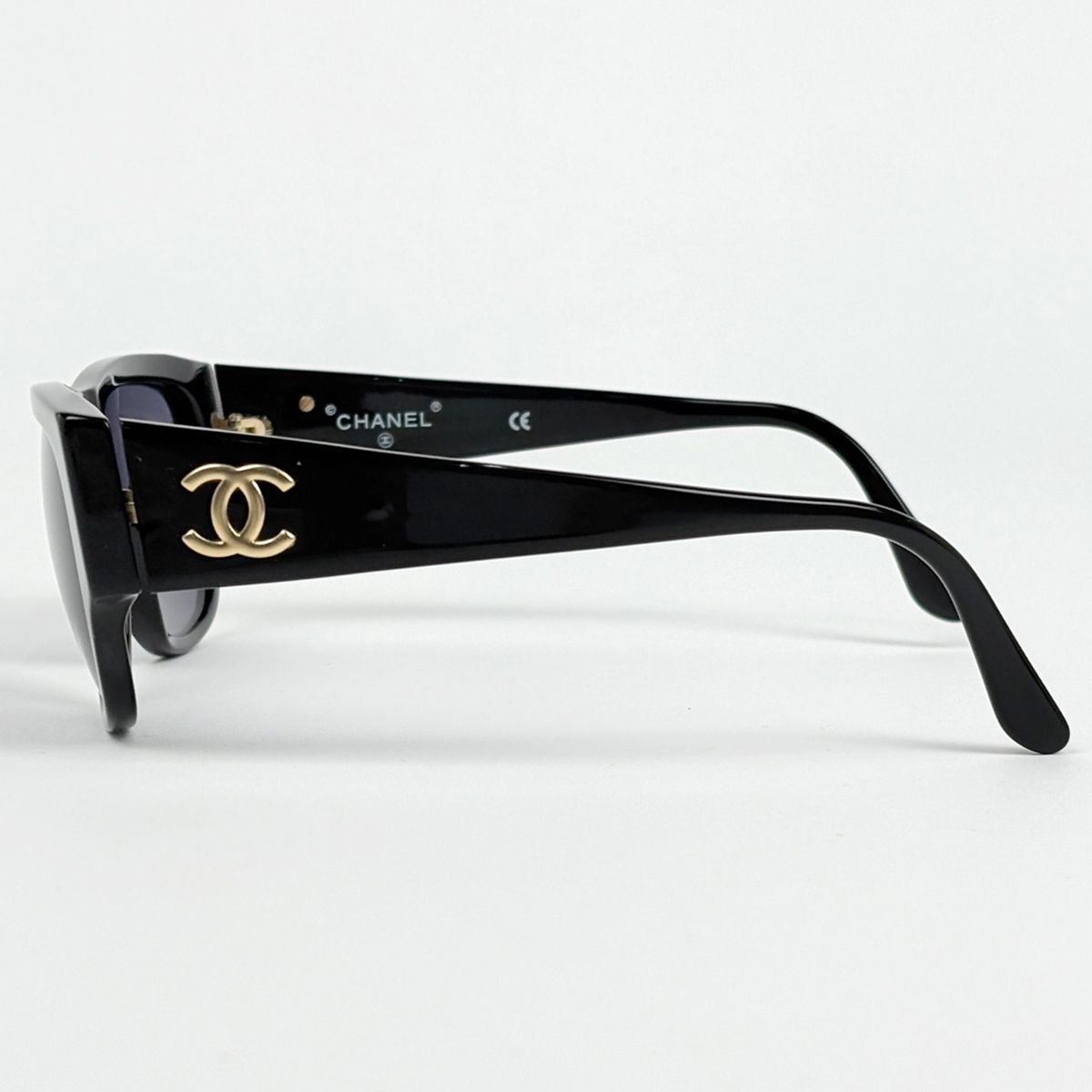 Chanel Sunglasses CC Logo Eyewear Acetate Black — view 2