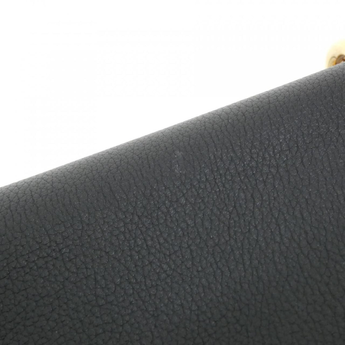 Louis Vuitton Lockme Chain Shoulder Bag — view 4