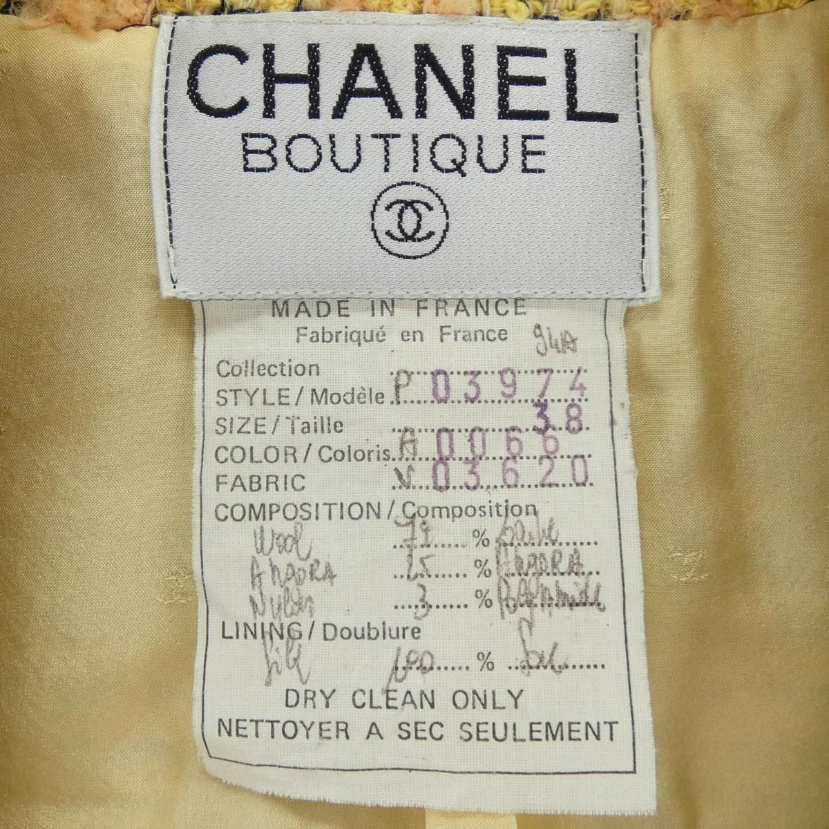 Chanel 94A Vintage Jacket Yellow — view 3