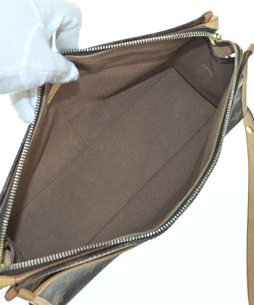 Louis Vuitton Shoulder Bag — view 4
