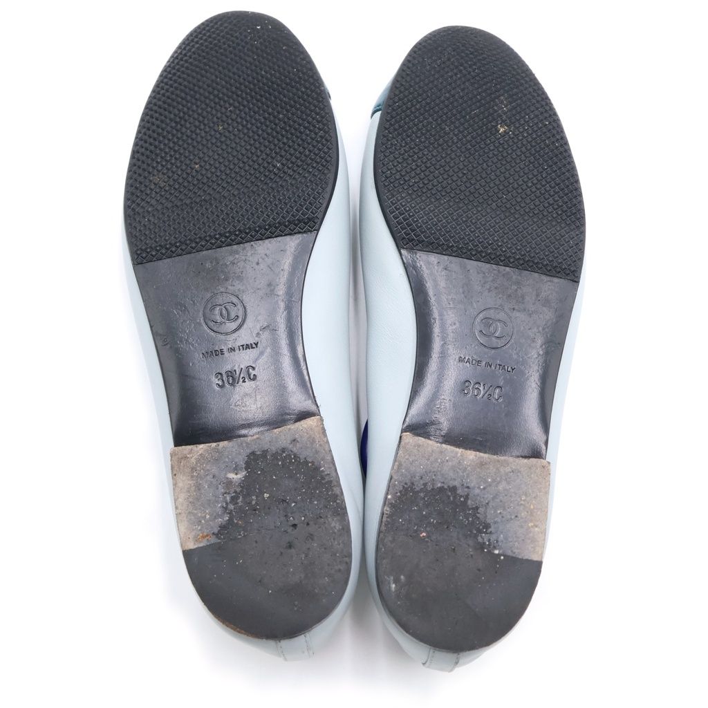 Chanel CC Logo Velours Nash Pumps Leather Blue Gray Heel — view 5
