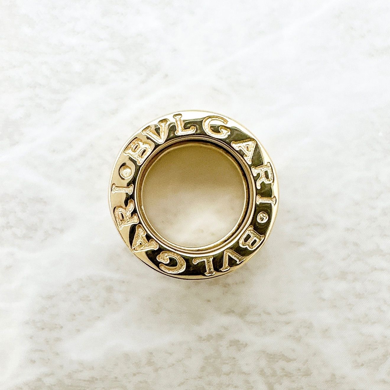 Bvlgari B.zero1 Yellow Gold Pendant — view 4