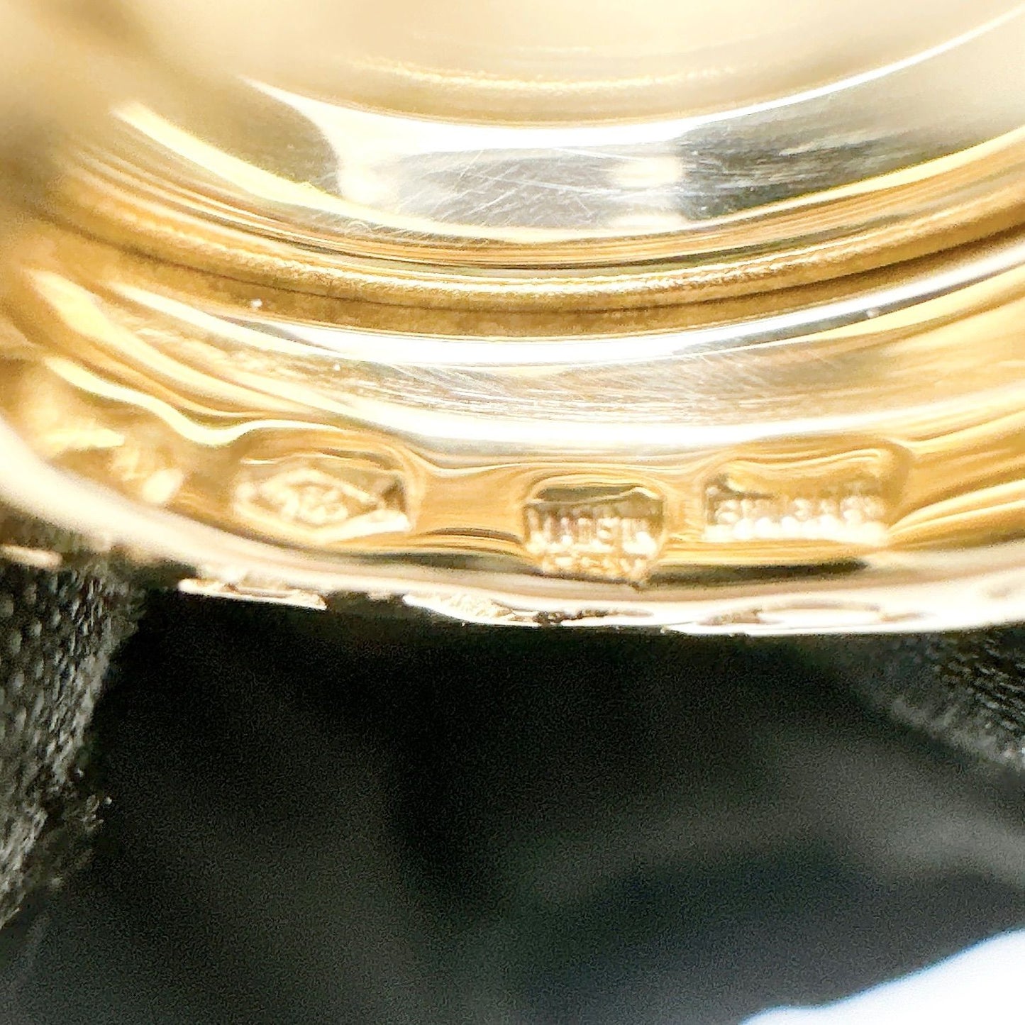 Bvlgari B.zero1 Yellow Gold Pendant — view 6