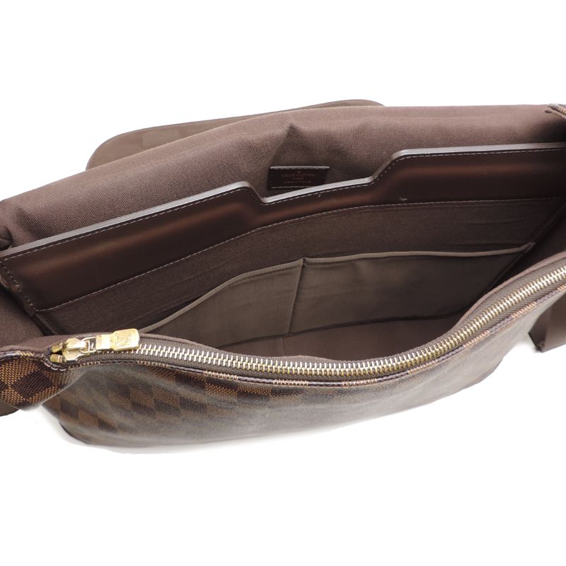 Louis Vuitton Shoulder Bag — view 6