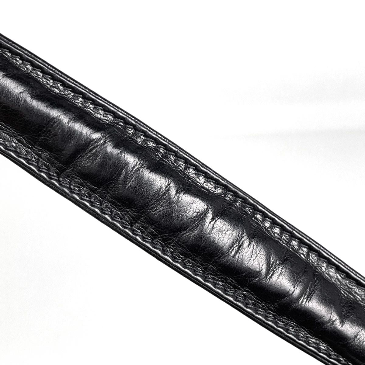 Chanel Tote Bag CC Logo Quilted Leather Black — view 6