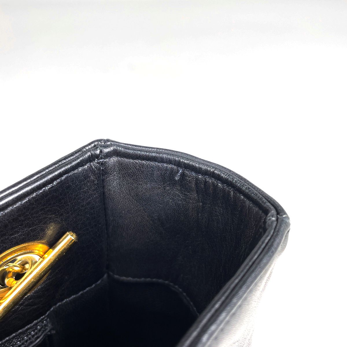 Chanel Tote Bag CC Logo Quilted Leather Black — view 7