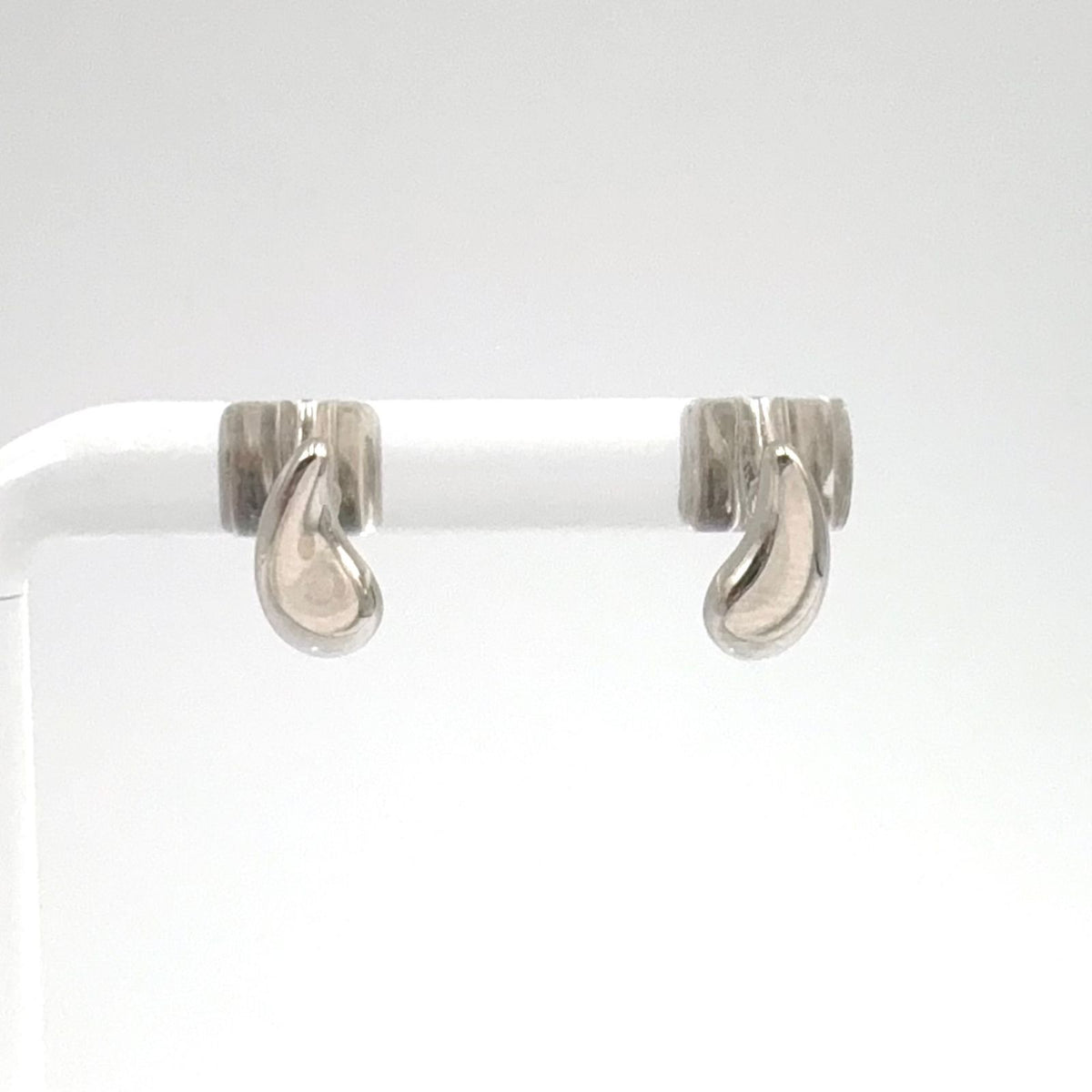 Tiffany & Co Teardrop Platinum Earrings