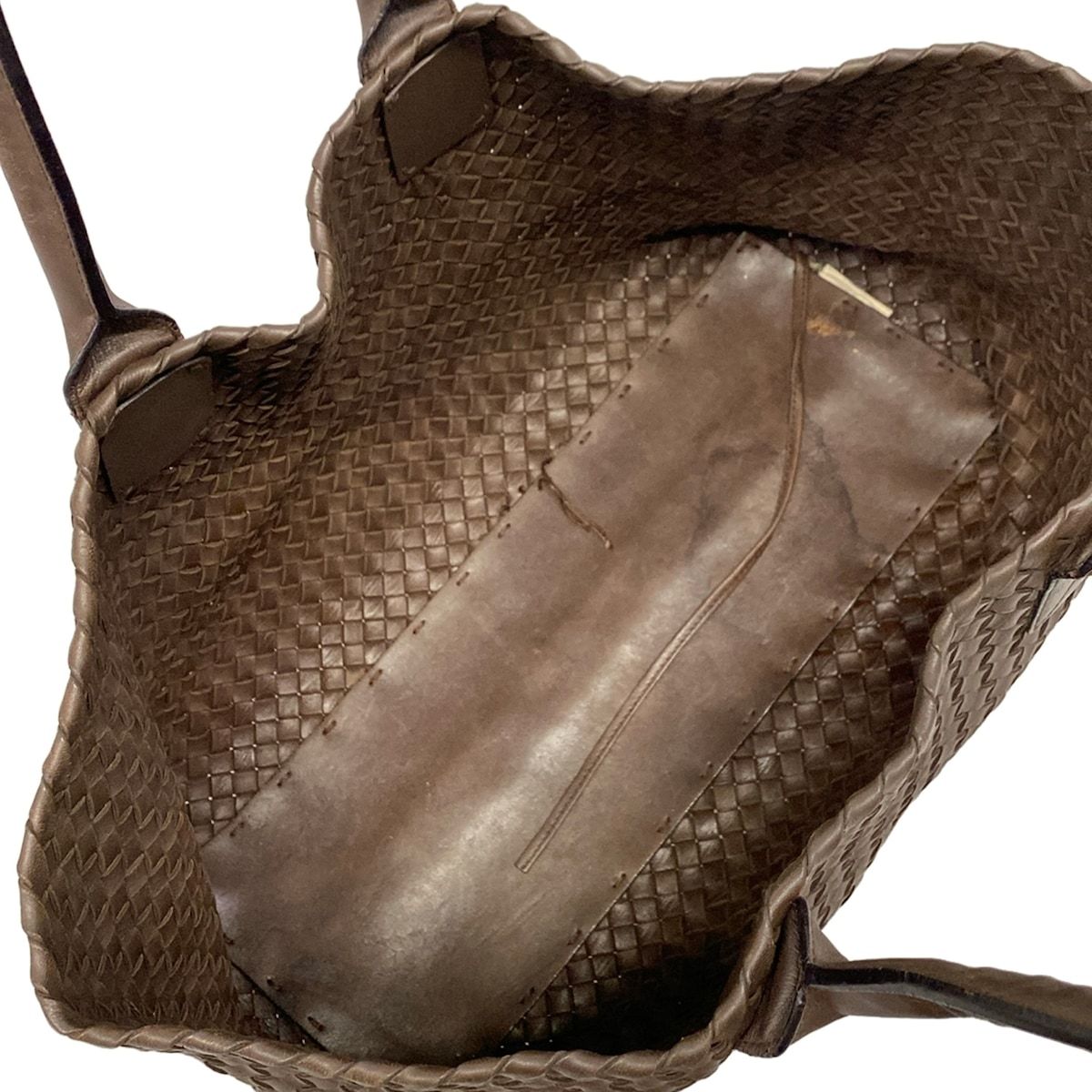 Bottega Veneta Tote Bag Cover MM Dark Brown Leather — view 7