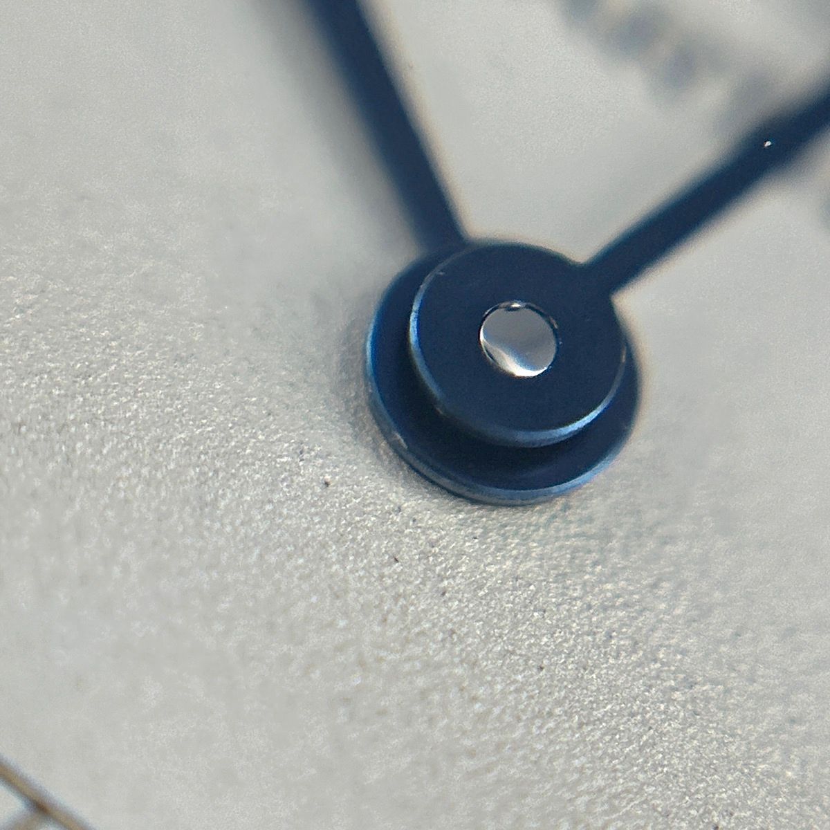 Cartier Ellipse Watch YG Leather Quartz Ivory — view 5